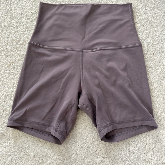 lululemon athletica Women's Bike Shorts in Taupe - Picture 1 of 6